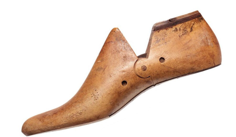 Traditional wooden footwear last for shoe design